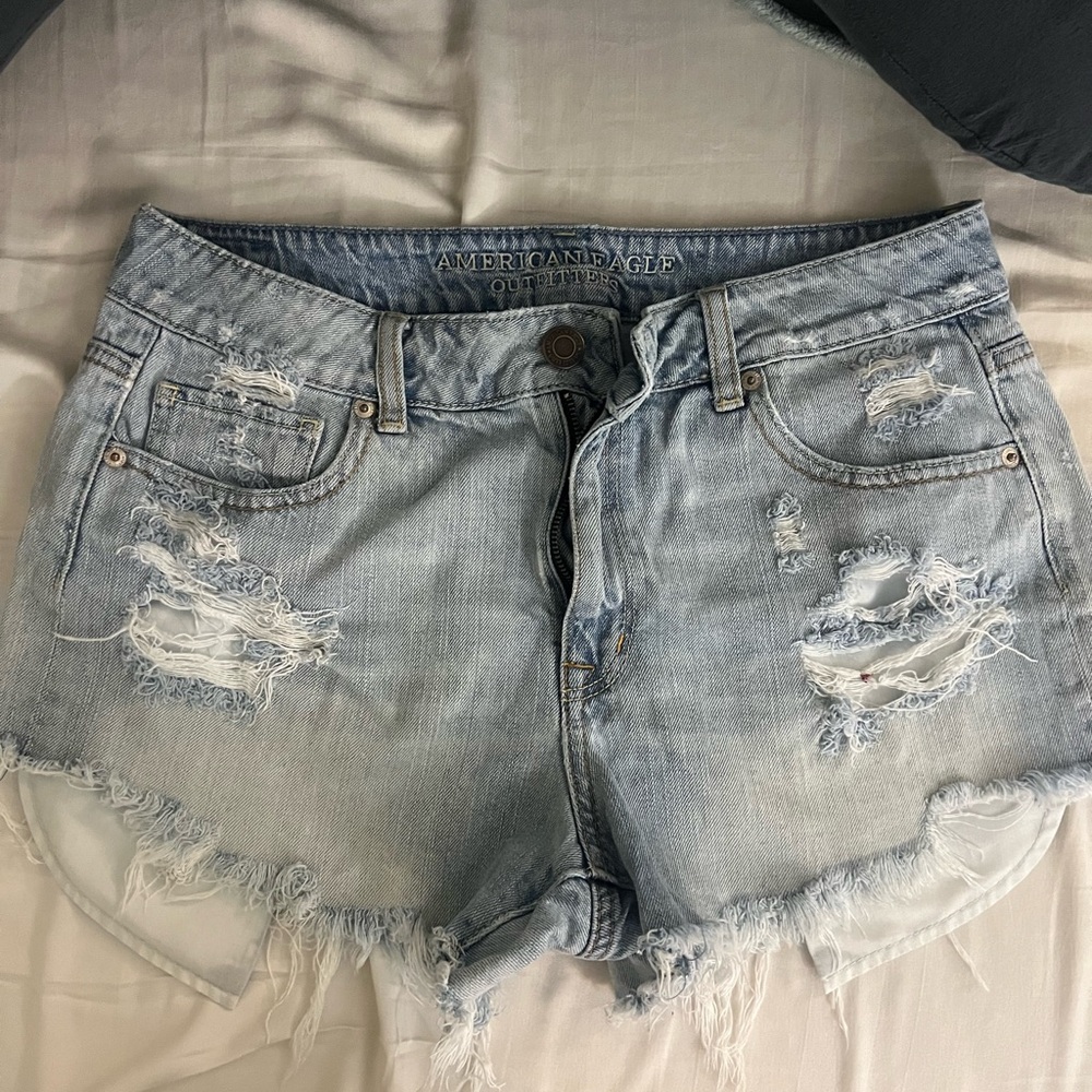 American Eagle Outfitters Women's Faded Blue Ripped Jean Shorts